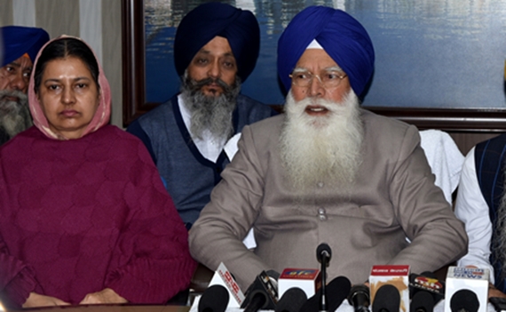 sgpc-badungar-kiranjot-kaur-and-chawla