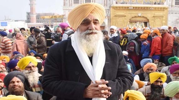 punjab page;Cabinet Minister Sikandar Singh Maluka appear before the Akal Takht. he was awarded religious punishment for indulging in distortion of ardas at Golden Temple in Amritsar on Sunday.photo vishal kumar